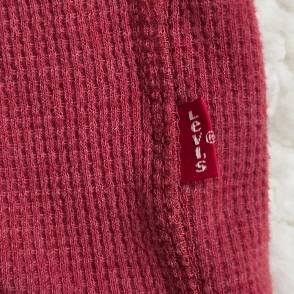 Levi's‎ Mens XL Red Waffle Knit Long Sleeve Crew Neck T-Shirt Casual